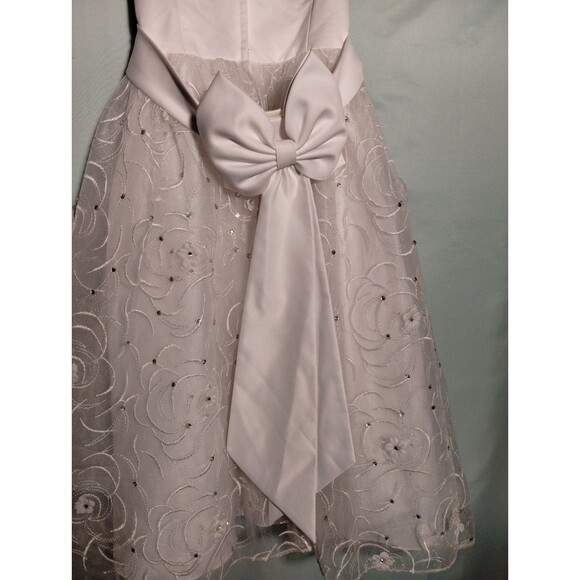 Dress - Picture 5 of 6